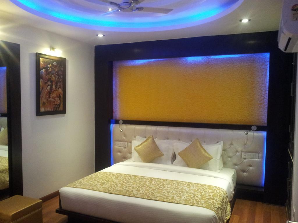 Hotel The Haven Kashipur Стая снимка